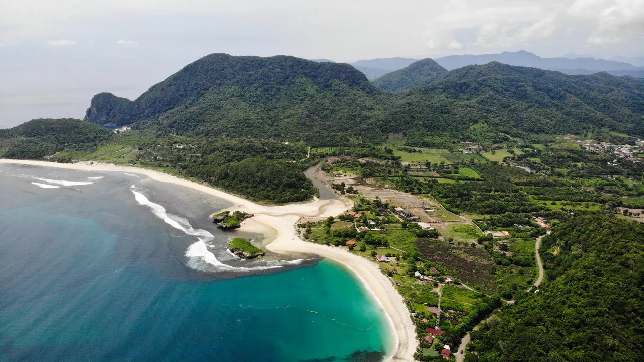 Empty jungle roads crossing Sumbawa from south to north